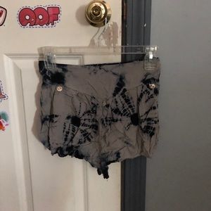 Loose tie dye shorts
